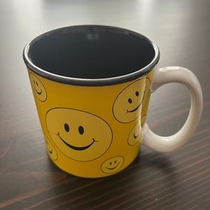 2006 Burton and Burton Smiley Face Mug